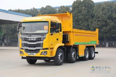 JAC格尔发8×4自卸车 建筑垃圾与土石方运输的多场景超级伙伴